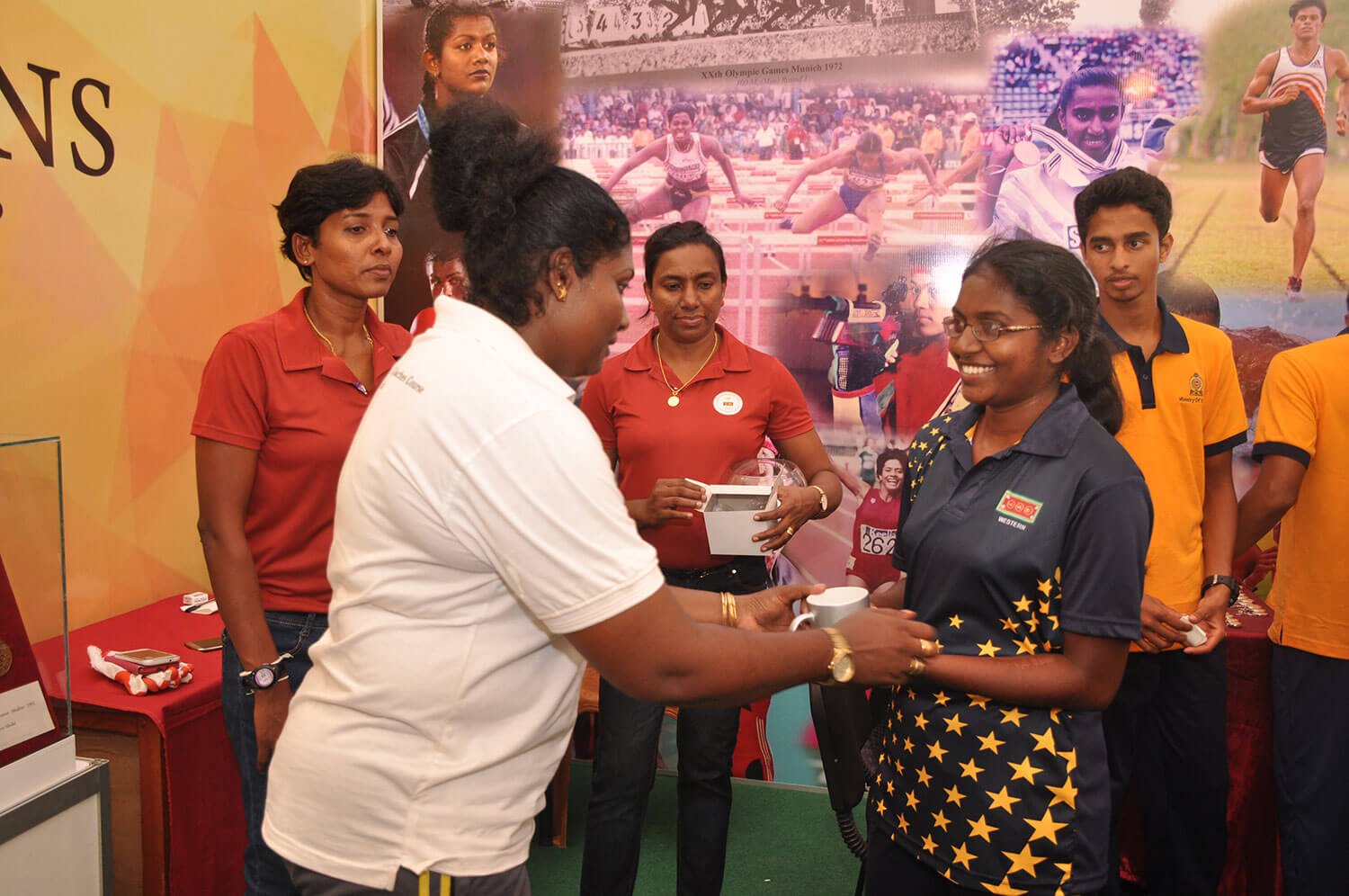 Prime Minister Ranil Wickremesinghe launched the official website of the Sri Lanka Olympians Association (SLO)