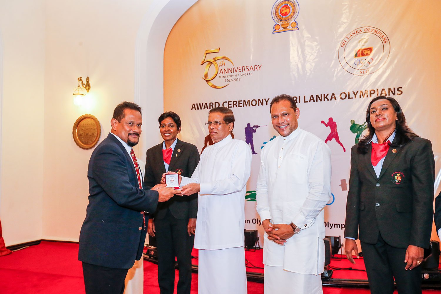 President Mithripala Sirisena Present “Ran Sammana” Awards to Sri Lanka Olympians